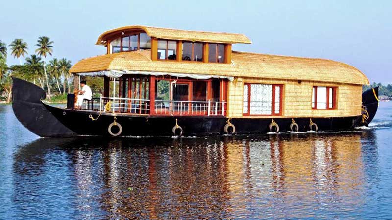 Super Luxury Houseboat Cruise At Poothotta Backwaters ,1night-2days